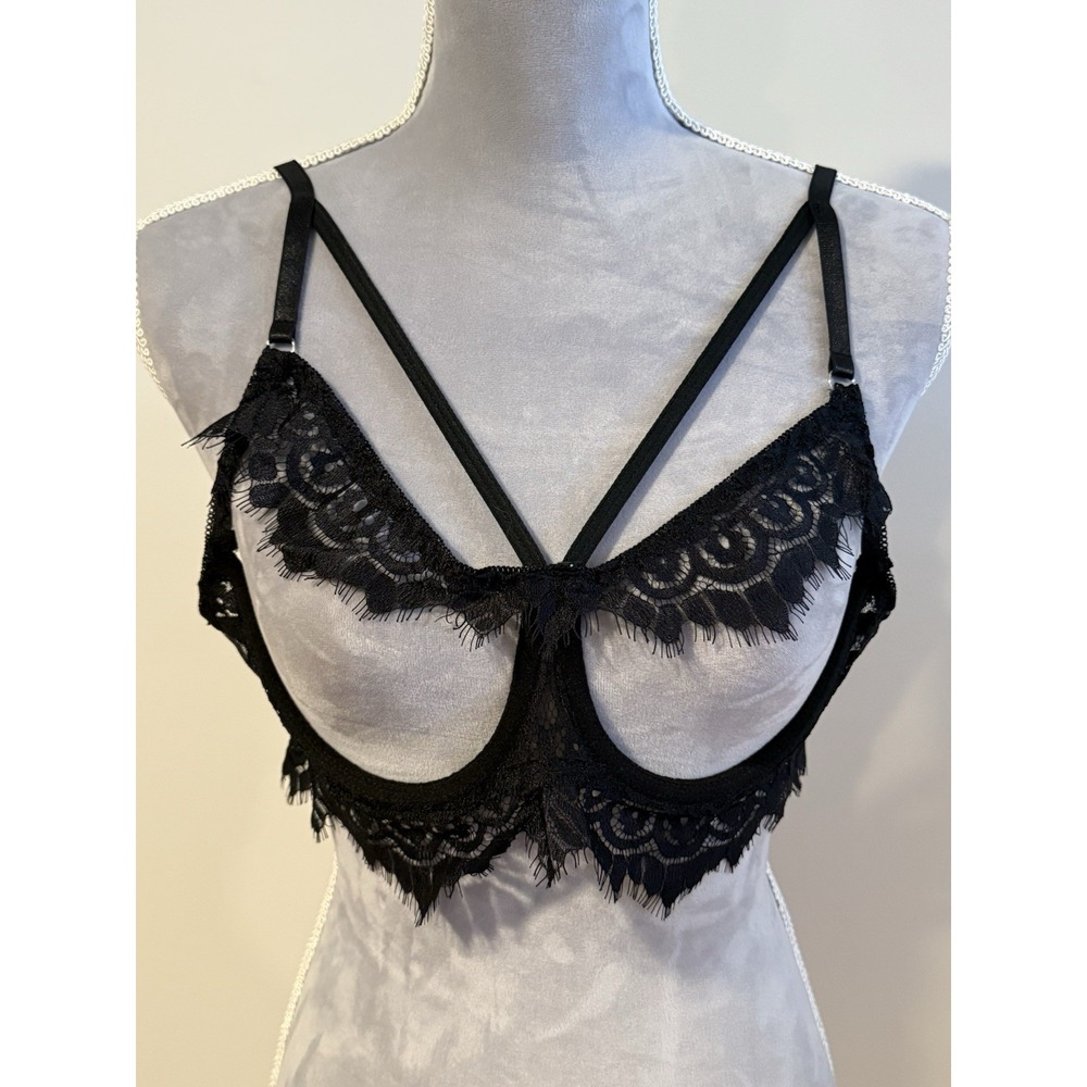 Women's Sz LG Black Lace Open Bust Cupless Bra Tops‎ Hollowed Out  Bralette - Picture 3 of 6